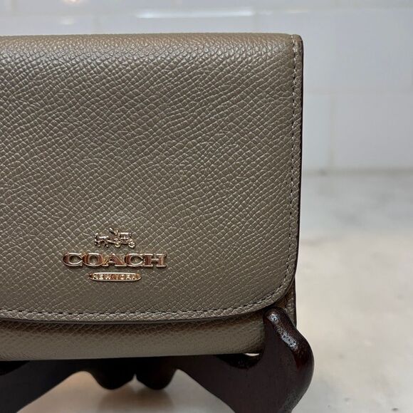 Coach Wallet Leather Cross Grained Gray Compact Bifold Wallet - Picture 3 of 16